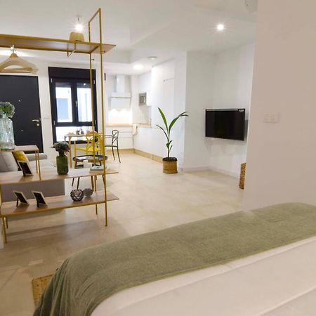 Estudios Ollerias By Sharingco Malaga Luaran gambar