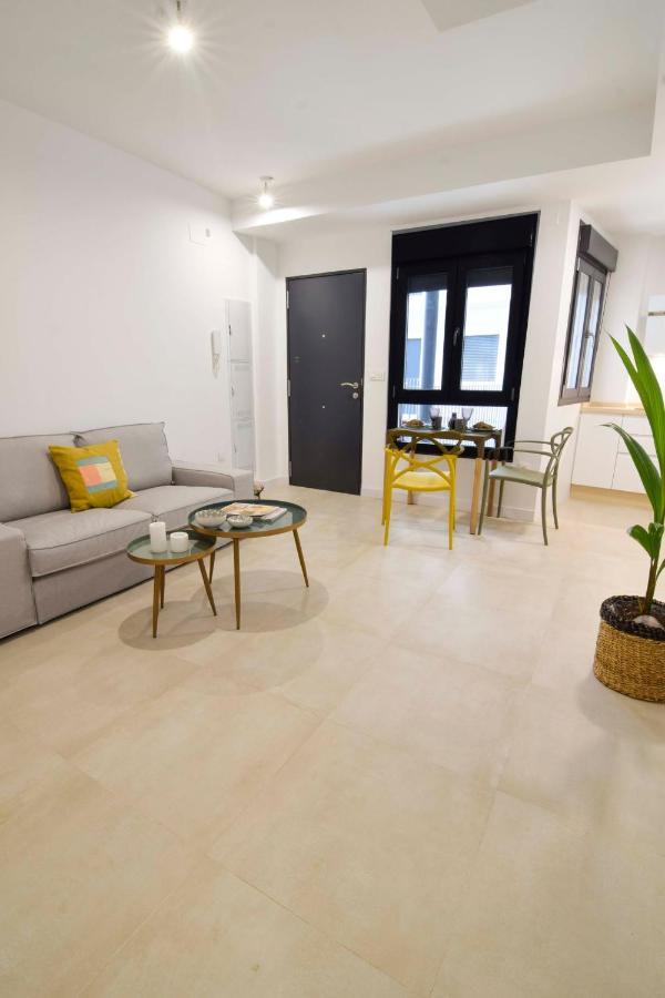 Estudios Ollerias By Sharingco Malaga Luaran gambar