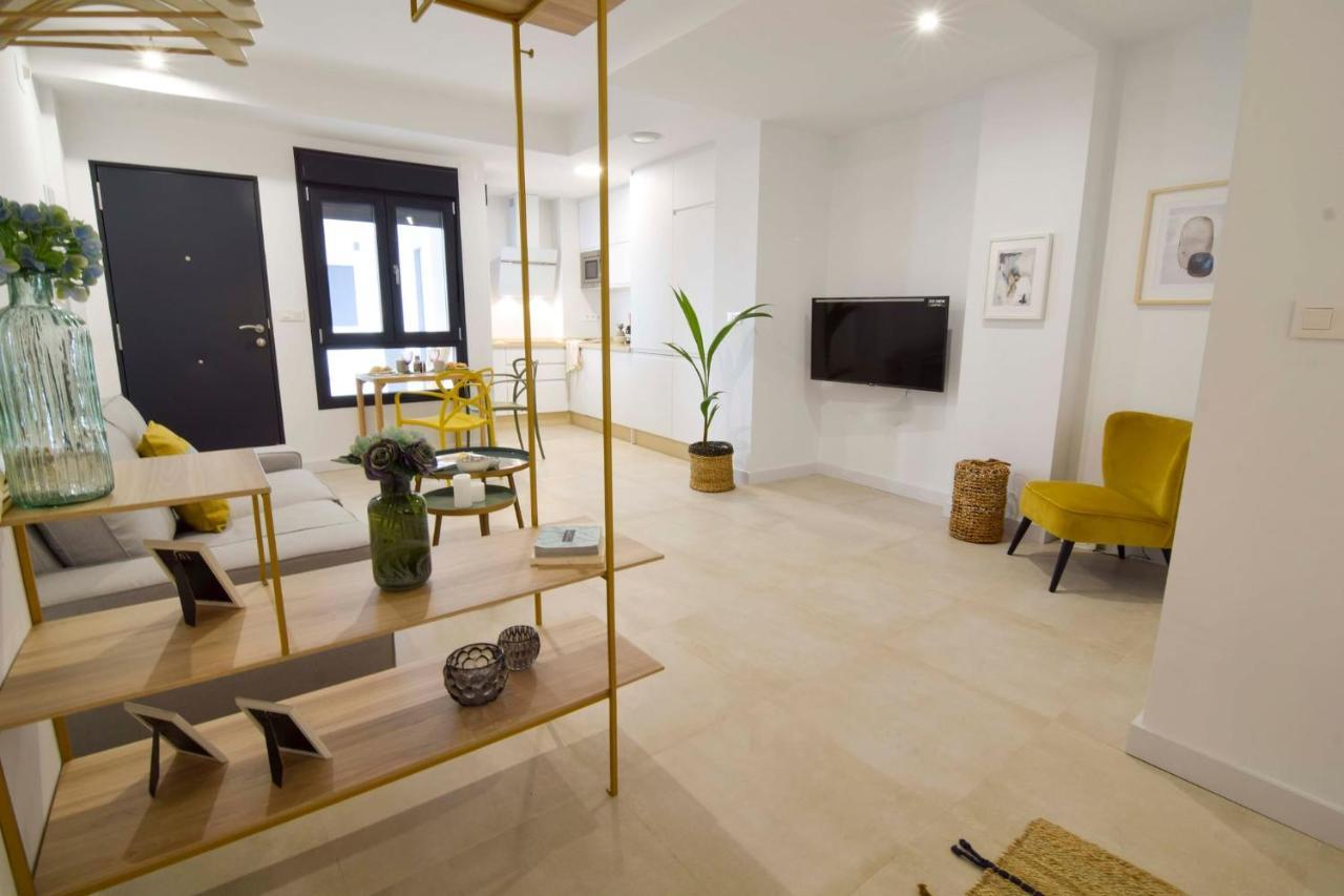 Estudios Ollerias By Sharingco Malaga Luaran gambar